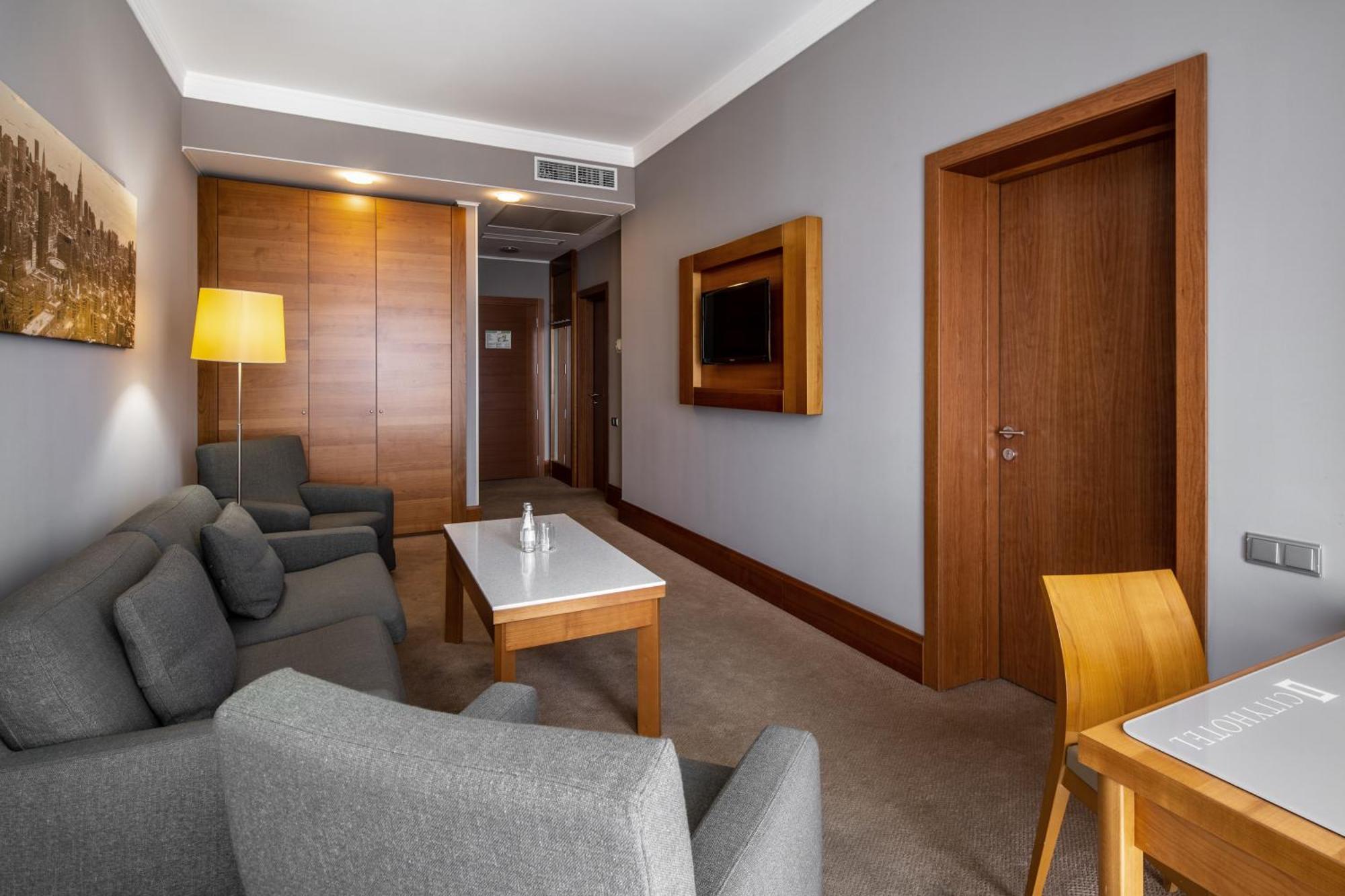 Cityhotel Kyiv Quarto foto